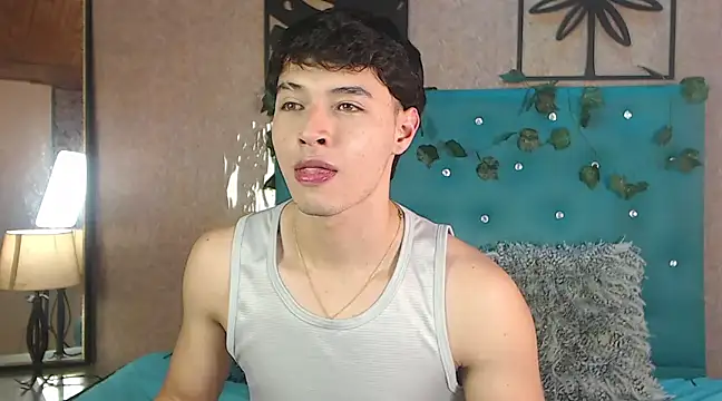 LiamAndrewzz online show from 02.19.25