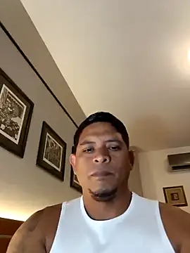 Snapshot of Odin-2121 chatting on 02.18.25 Odin-2121 online show from 02.18.25