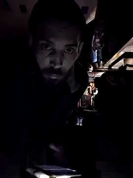 Snapshot of QueenM3 chatting on 02.16.25 QueenM3 online show from 02.16.25