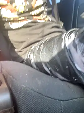 Snapshot of QueenM3 chatting on 10.03.25 QueenM3 online show from 10.03.25