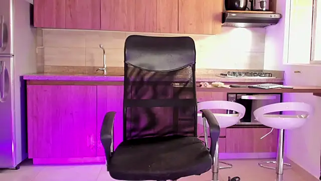 valeria  lewiis online show from 02.23.25