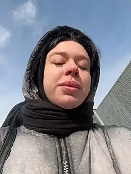 AlishaPrettyBlade online show from 03.04.26