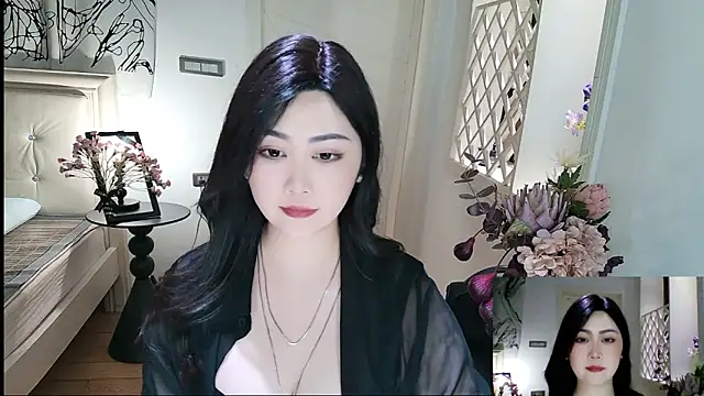 Snapshot of Tingdie chatting on 10.02.25 Tingdie online show from 10.02.25