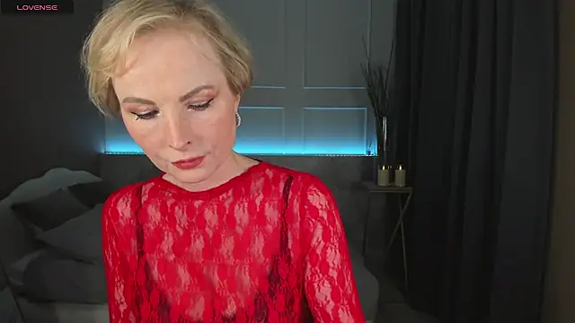 Snapshot of Sandra_Kind chatting on 02.22.25 Sandra Kind online show from 02.22.25
