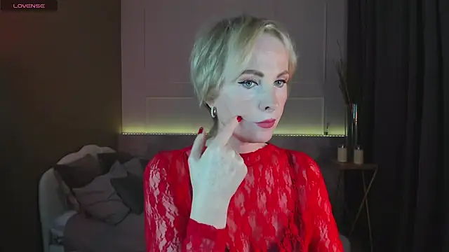 Snapshot of Sandra_Kind chatting on 02.27.25 Sandra Kind online show from 02.27.25