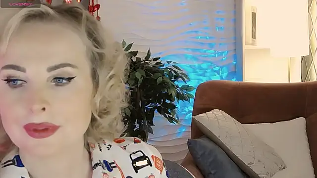 Sandra Kind online show from 02.12.26