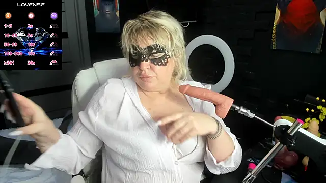 LaylaLayla7 online show from 02.22.26