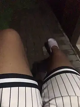 Snapshot of TwistedR chatting on 12.13.25 TwistedR online show from 12.13.25