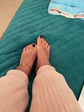 Snapshot of Fatito chatting on 02.18.26 Fatito online show from 02.18.26