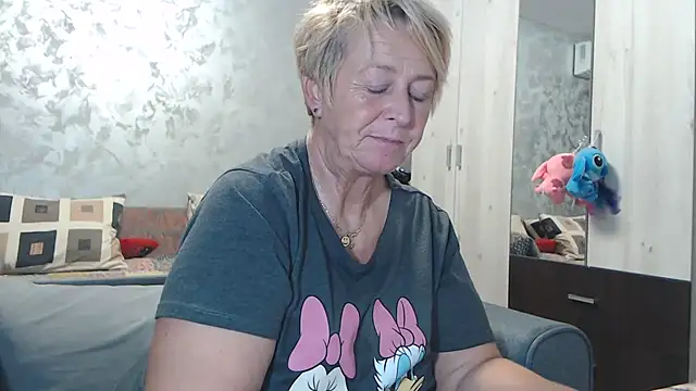 RosesandLillies online show from 10.14.25