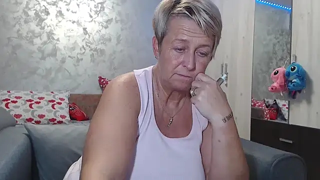 RosesandLillies online show from 12.20.25