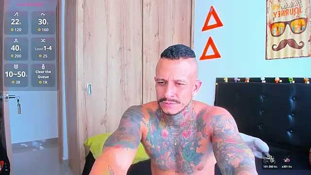 Snapshot of fitnolan chatting on 11.07.25 fitnolan online show from 11.07.25