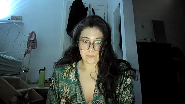 Rosiee69  online show from 02.23.25