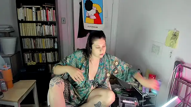 Rosiee69  online show from 10.05.25