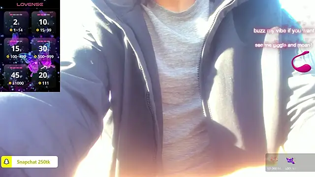 Snapshot of jake_and_melinda chatting on 03.07.25 jake and melinda online show from 03.07.25