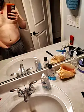 Snapshot of Cummaker69 chatting on 02.21.25 Cummaker69 online show from 02.21.25