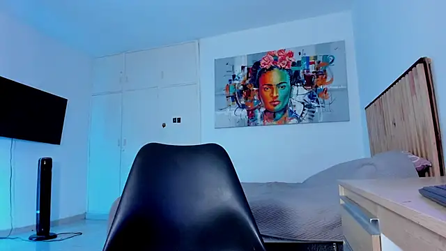 carolinewildd22 online show from 03.14.25