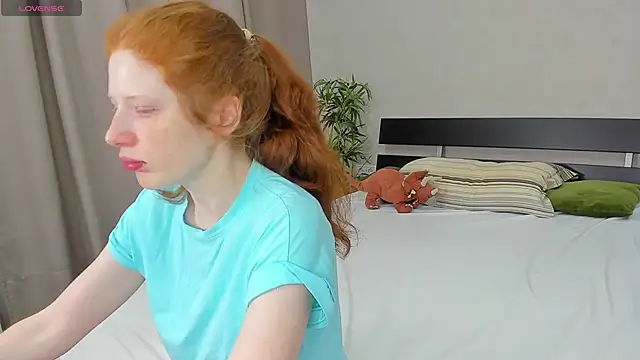 Sandra Wi1son online show from 03.18.25