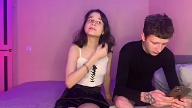 Snapshot of baby_lesi chatting on 10.17.25 baby lesi online show from 10.17.25