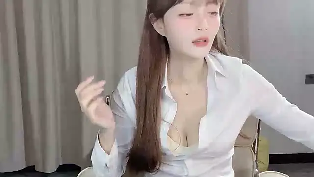 Annnnqi-77 online show from 02.28.25