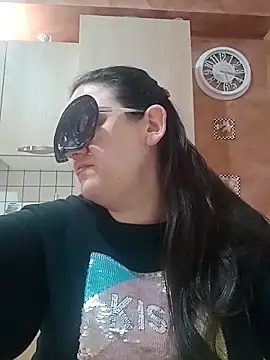 Dolcecurvy online show from 03.20.25