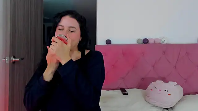 Snapshot of ela_black chatting on 03.10.25 ela black online show from 03.10.25