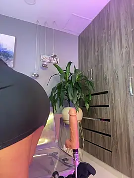 Ashly hills online show from 06.01.26
