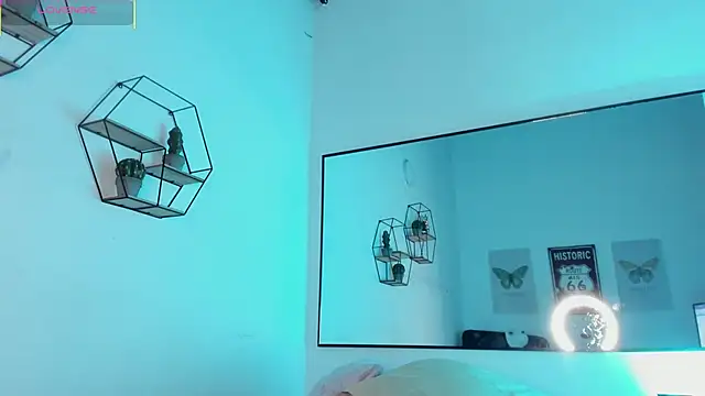 Little Lau1 online show from 11.18.25