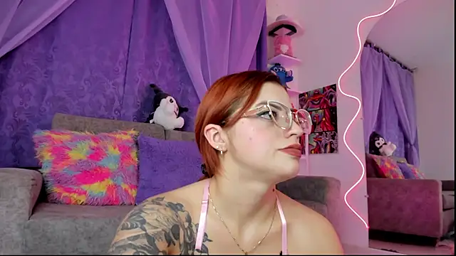 Snapshot of MelaniJhonson chatting on 06.24.26 MelaniJhonson online show from 06.24.26