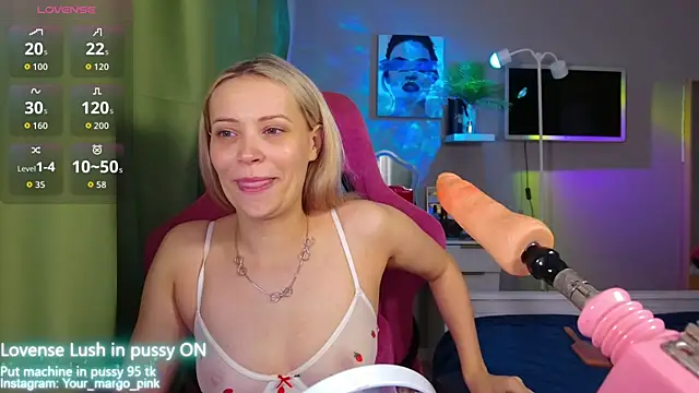 Snapshot of Margony chatting on 10.12.25 Margony online show from 10.12.25