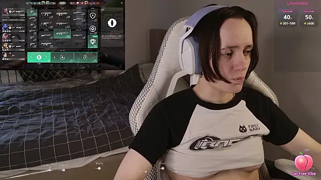 Luna Loveee online show from 03.27.26