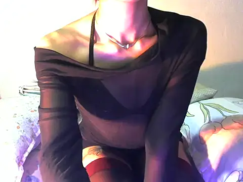  luckylips online show from 03.31.26