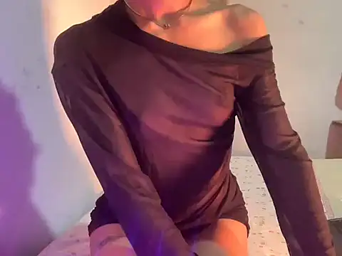  luckylips online show from 04.10.26