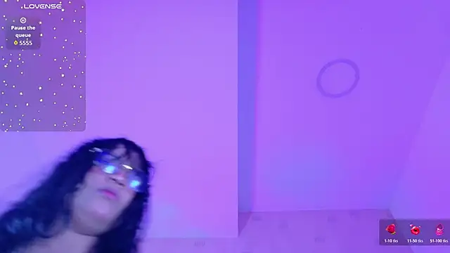 innocenthazel online show from 04.05.26