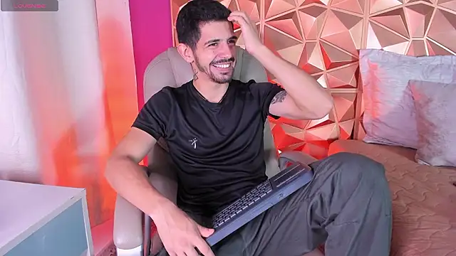 AlejandroStormm online show from 03.22.26