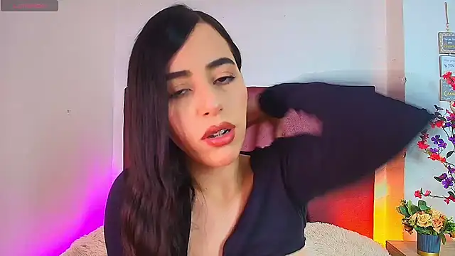 Lexi Howard  online show from 07.28.26
