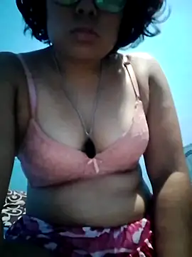 Snapshot of marimari_fersan chatting on 04.28.26 marimari fersan online show from 04.28.26