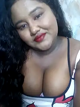 Snapshot of horny_diana chatting on 10.22.25 horny diana online show from 10.22.25