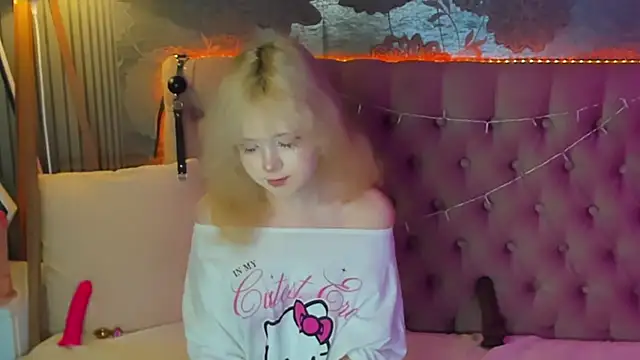 EmilyAngells online show from 06.25.26