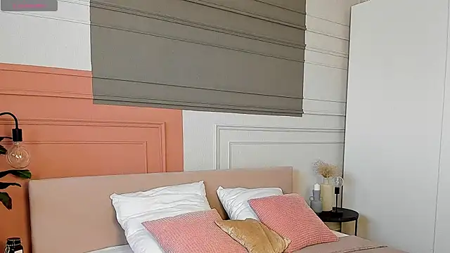 Snapshot of _BunnyDollStella_ chatting on 02.25.25 BunnyDollStella online show from 02.25.25