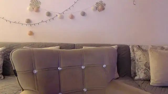 YourfantasyGiuly online show from 07.17.26