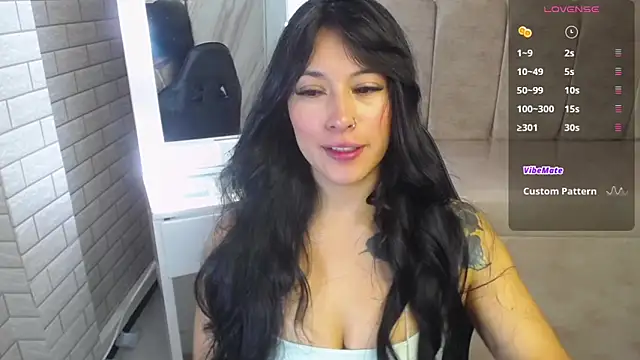 Snapshot of Isabella_Collen_v chatting on 03.17.26 Isabella Collen v online show from 03.17.26