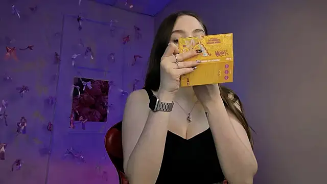 hazel sullivan online show from 03.28.26