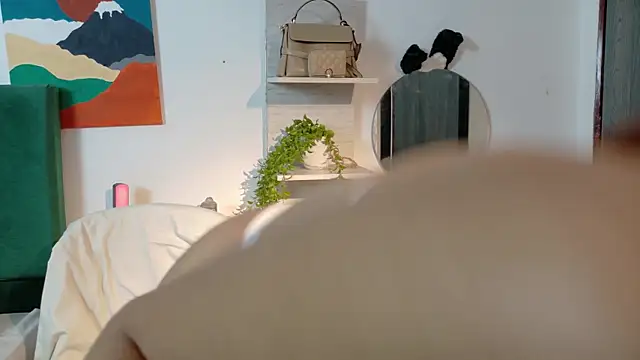 zarahCute online show from 10.15.25