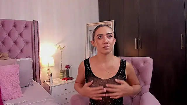 natashaleightt online show from 02.14.26