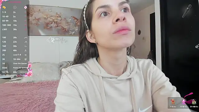 Snapshot of jessyegoldenn chatting on 03.07.25 jessyegoldenn online show from 03.07.25