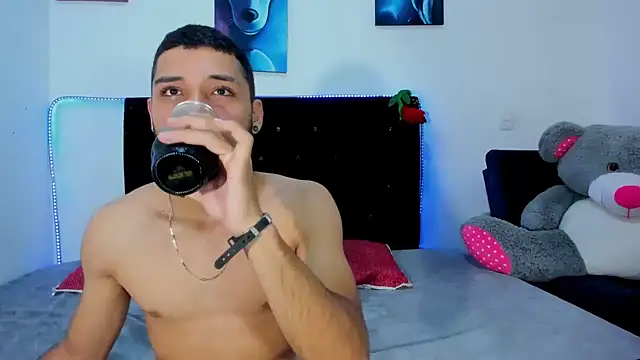 Snapshot of MarcusRosse chatting on 02.03.26 MarcusRosse online show from 02.03.26