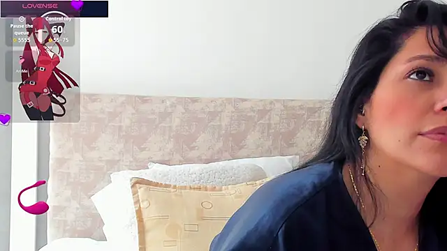 Snapshot of isabellarous- chatting on 04.29.26 isabellarous- online show from 04.29.26