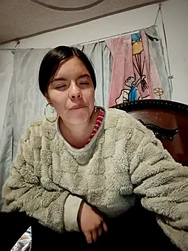 Snapshot of krolay16 chatting on 10.11.25 krolay16 online show from 10.11.25