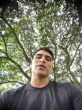 Snapshot of MaxxxSteil chatting on 03.18.25 MaxxxSteil online show from 03.18.25